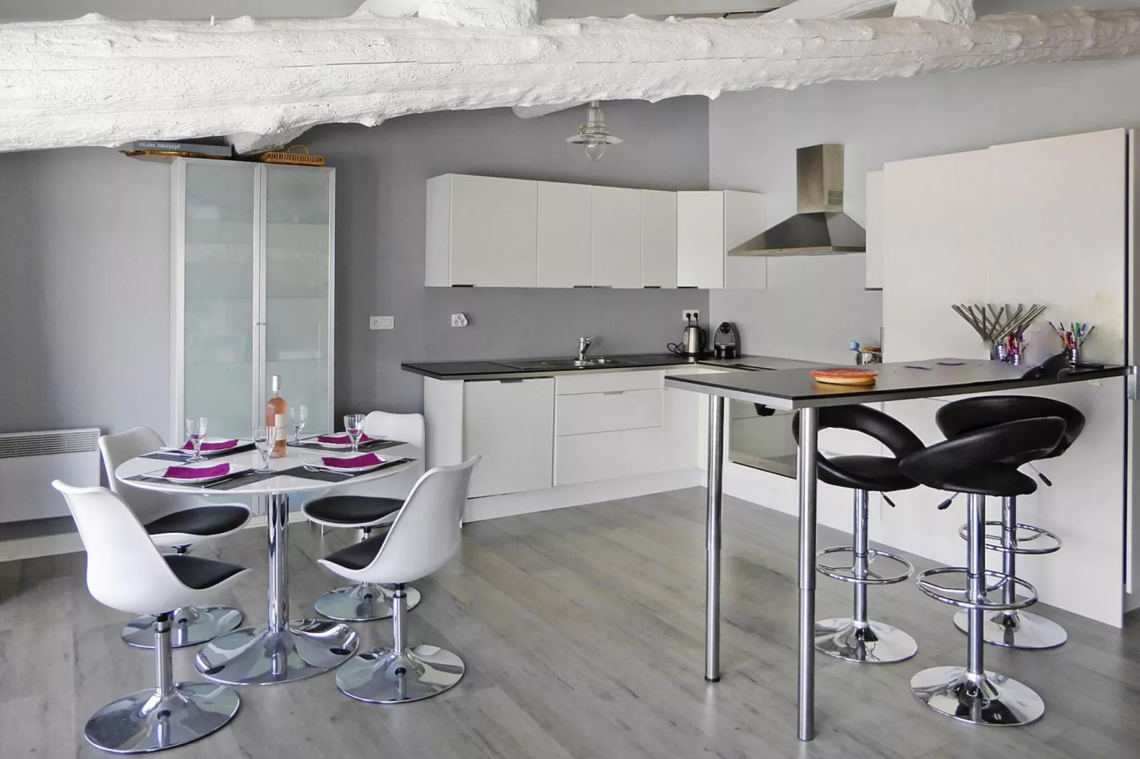 Doppelhaushälfte in Saintes-Maries-de-la-Mer-Esszimmer