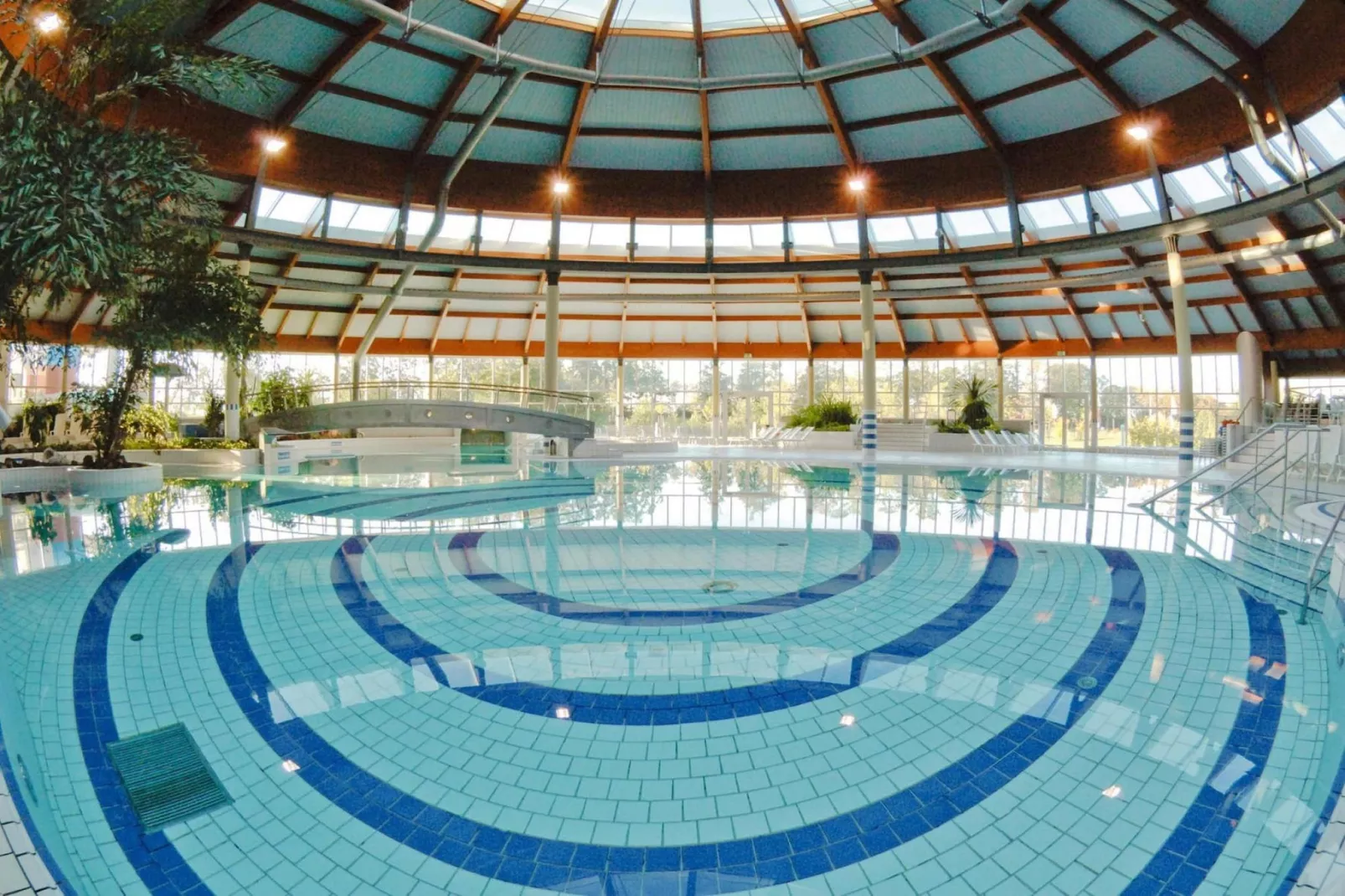 Seepark Sellin - 2 Personen - Swimming pool
