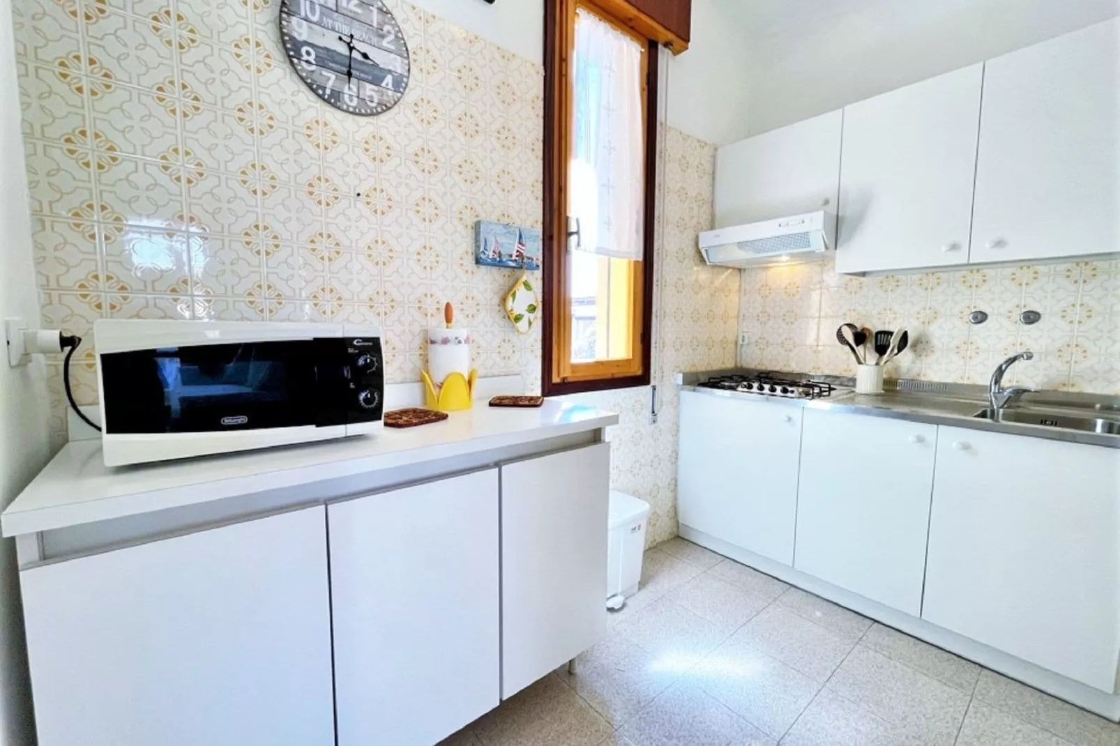 Europa D5-Kitchen