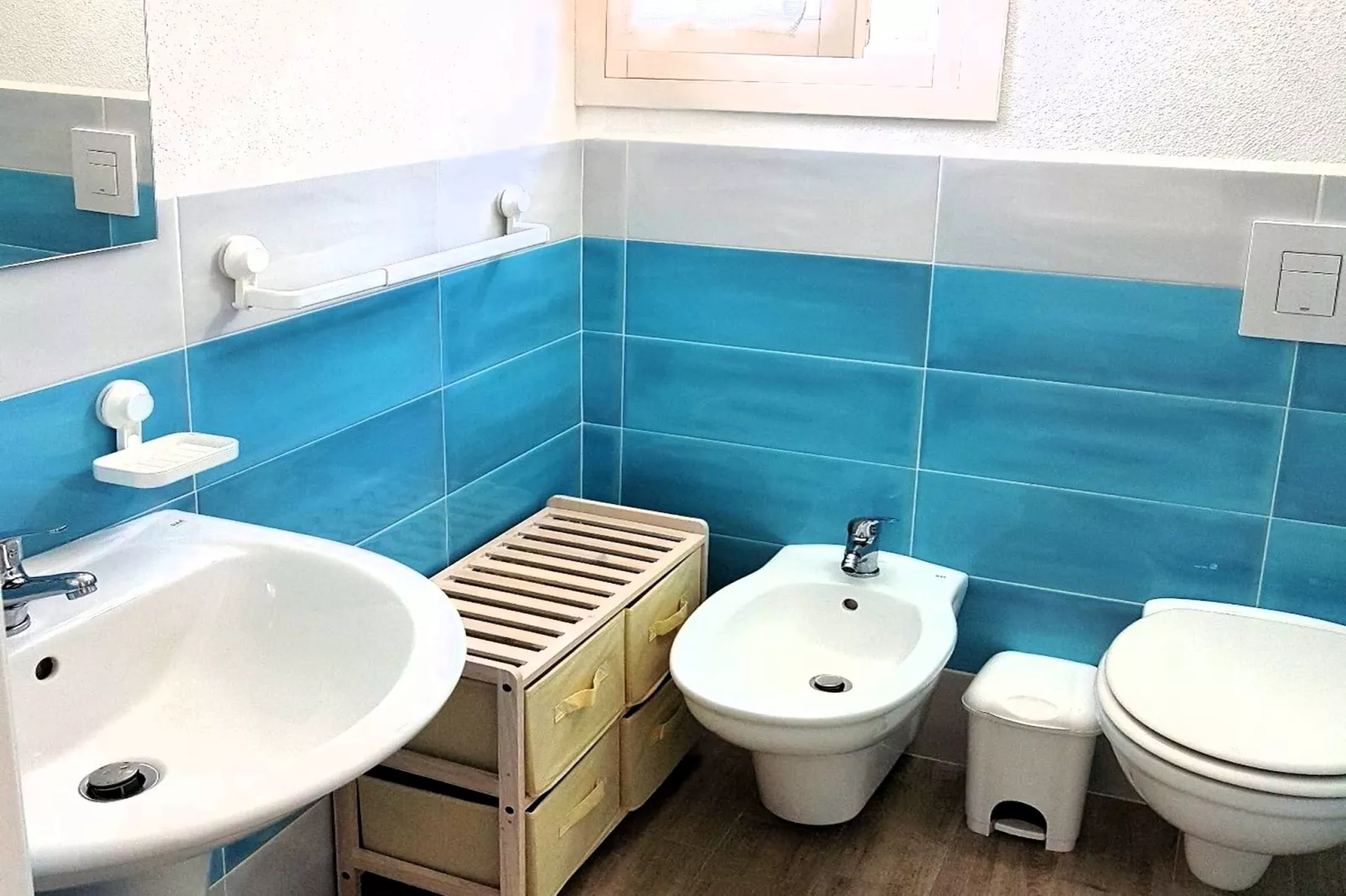 ISOLA ROSSA-Badezimmer