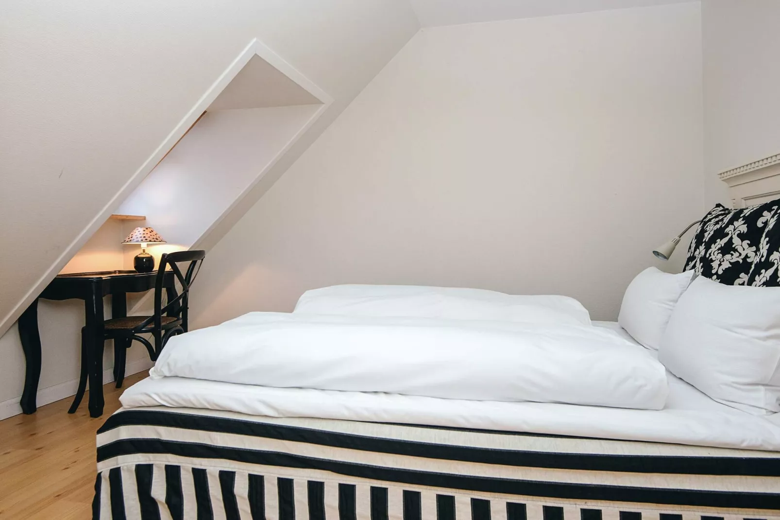 Spacious holiday home with garden-Indoor