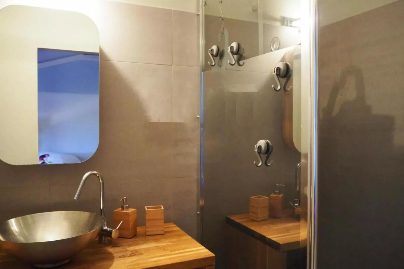 Doppelhaushälfte in Saintes-Maries-de-la-Mer-Badezimmer