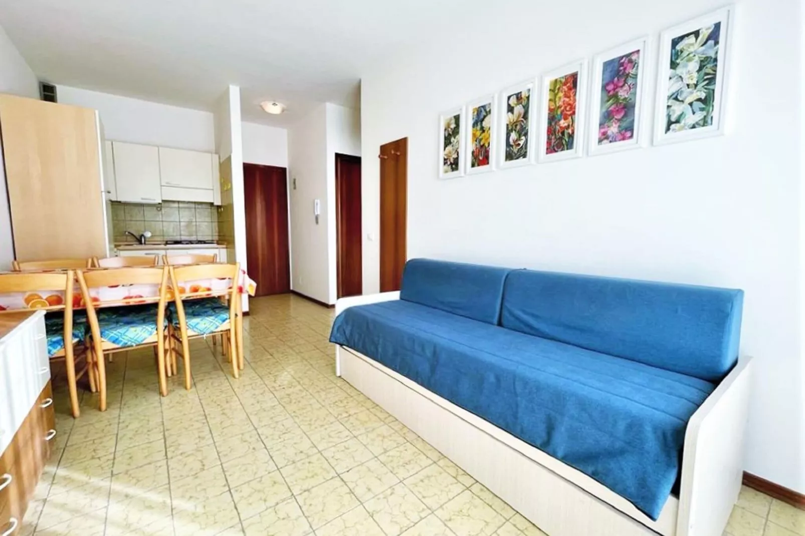 Caravella 32-Living room