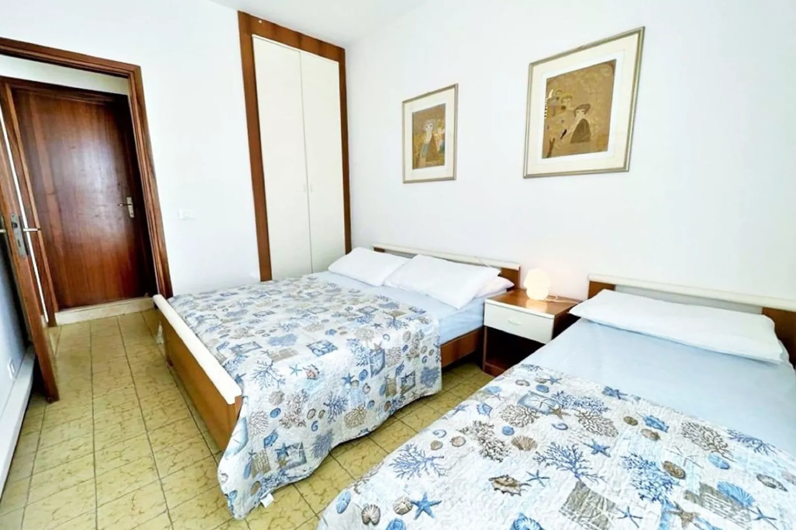 Caravella 32-Bedroom