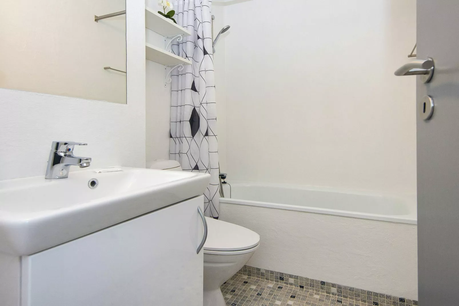 3 room,ground floor or 1.,Premium-Intérieur