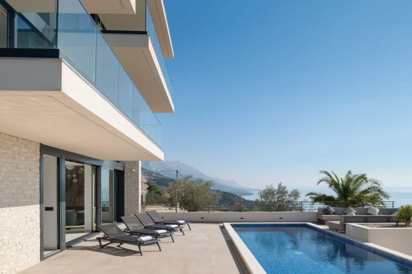 Luxury Villa Hedonia - Terrace balcony