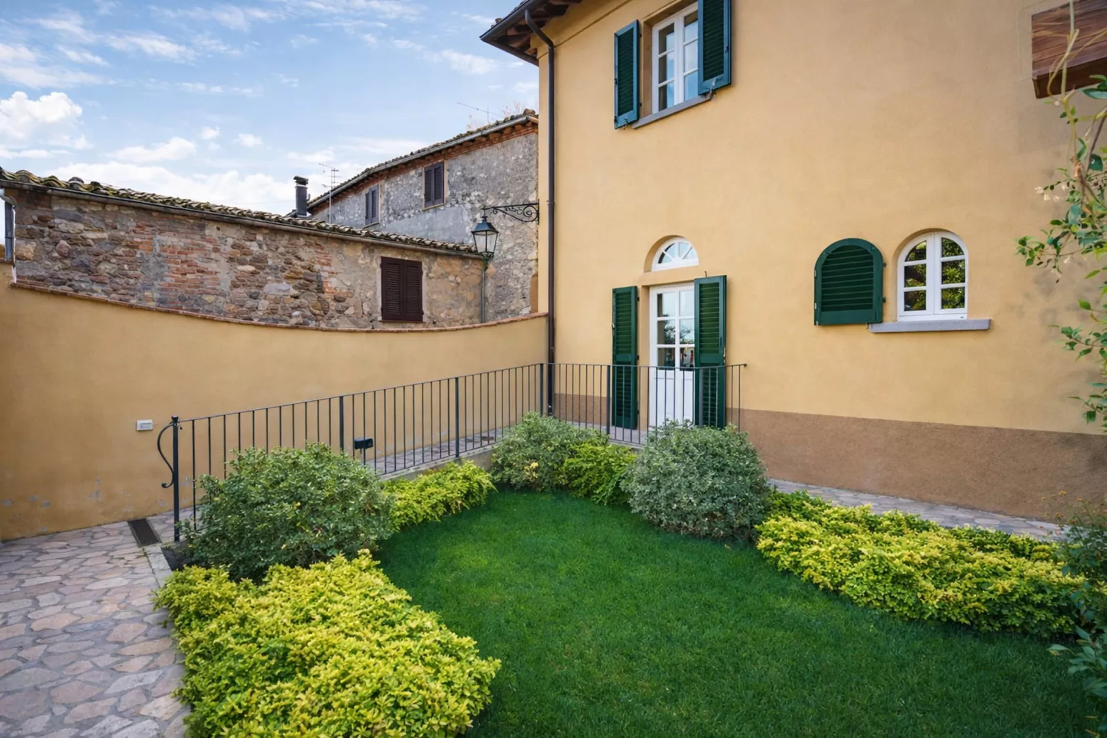 Rosa Blu - Extérieur