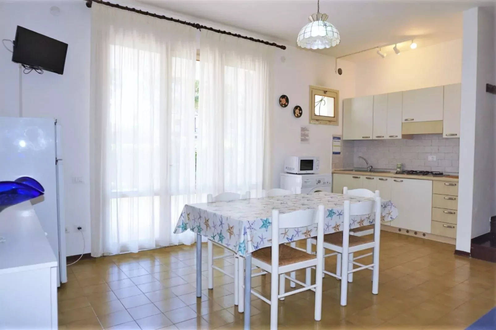 LN 47/79-Kitchen