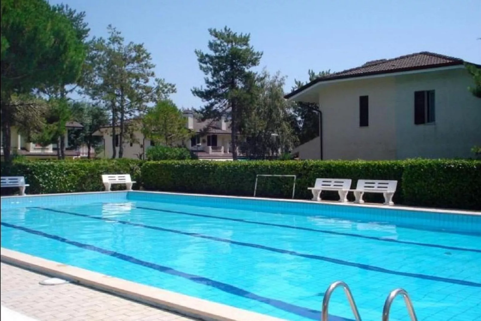 LN 47/79-Pool