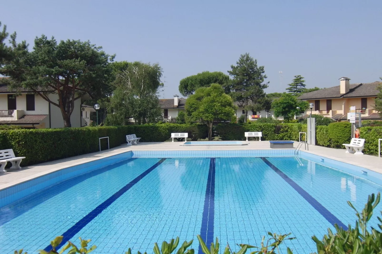 LN 47/79-Pool