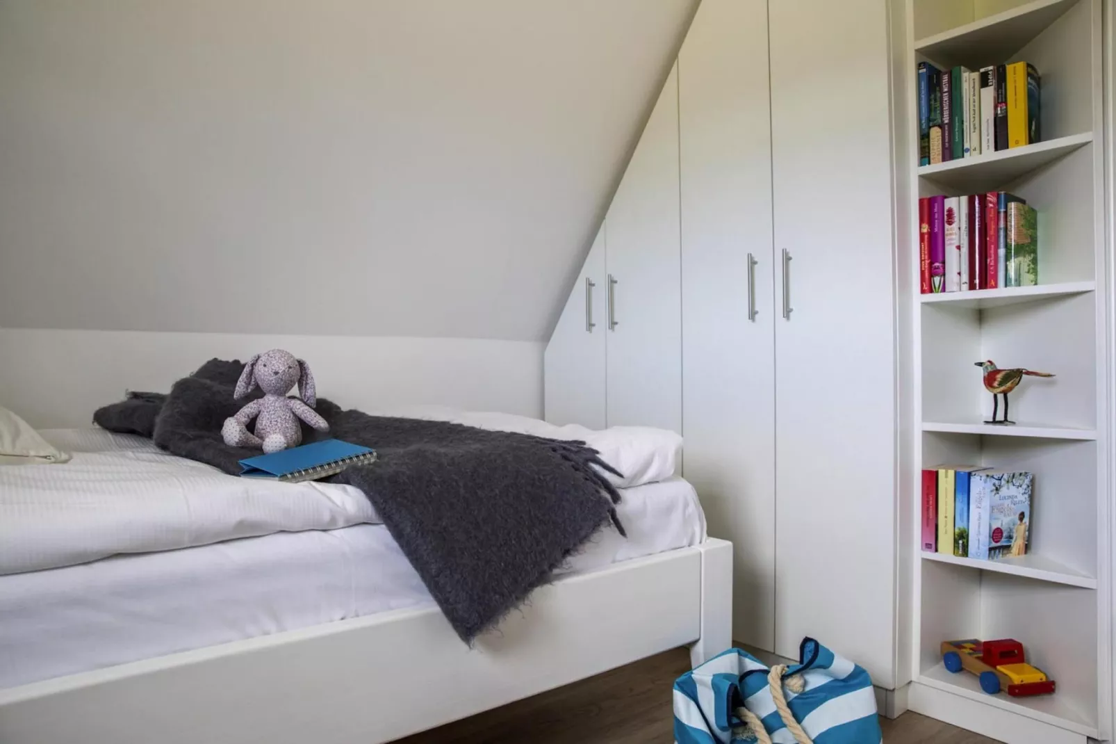 Schilfrohrsänger 54-Bedroom