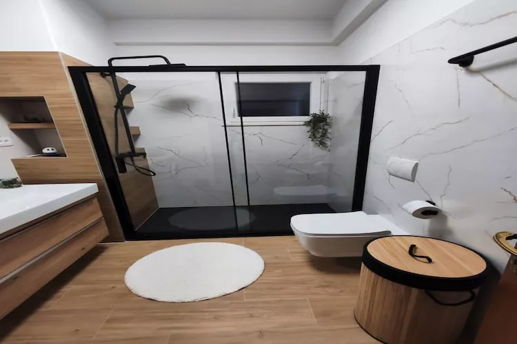 Apartment Villa Andro - Three Bedroom Apartment with Terrace and Sea View-Bathroom