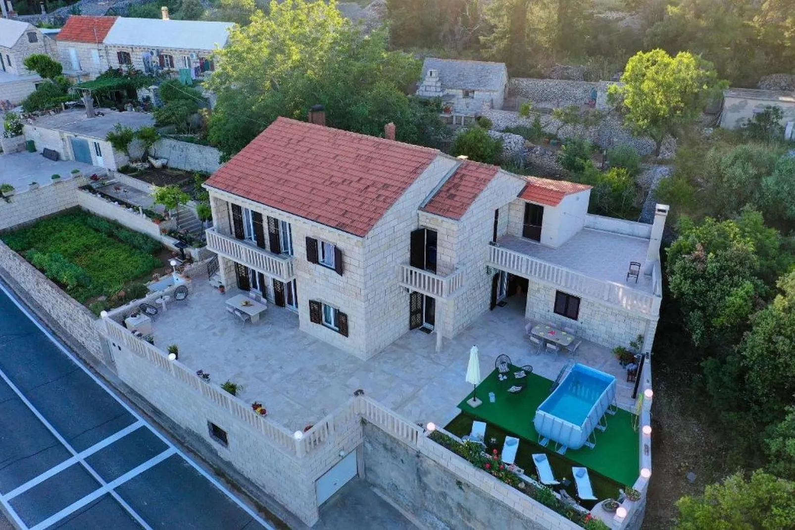 Apartment Villa Andro - Three Bedroom Apartment with Terrace and Sea View-Outdoor