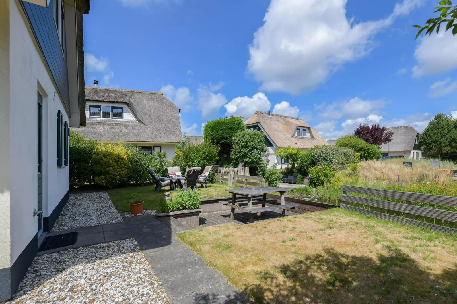 Duynopgangh 25-Nicht zugeordnet