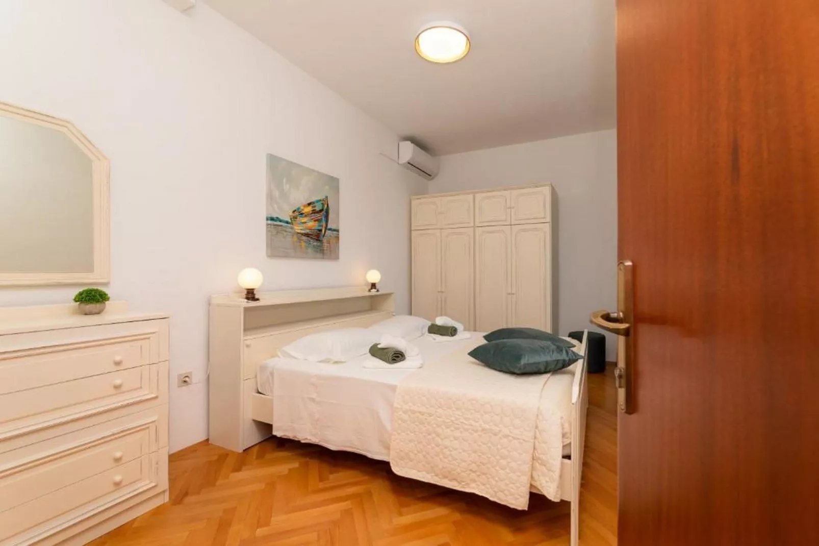 Apartment Villa Andro - Three Bedroom Apartment with Terrace and Sea View-Indoor