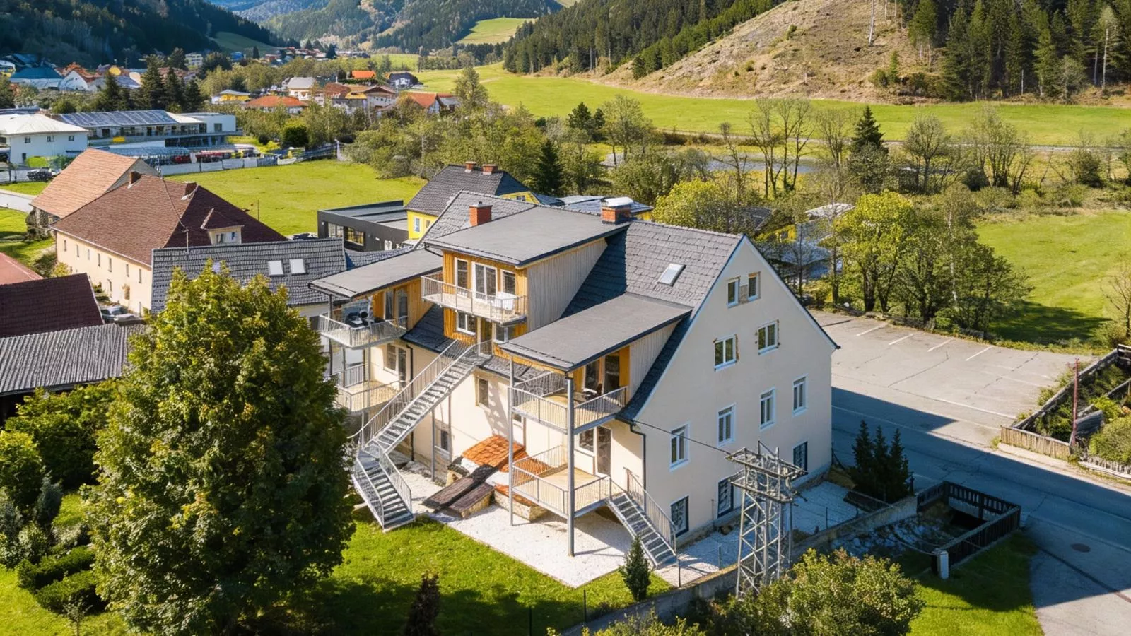 NRV Top 7-Exterior in summer