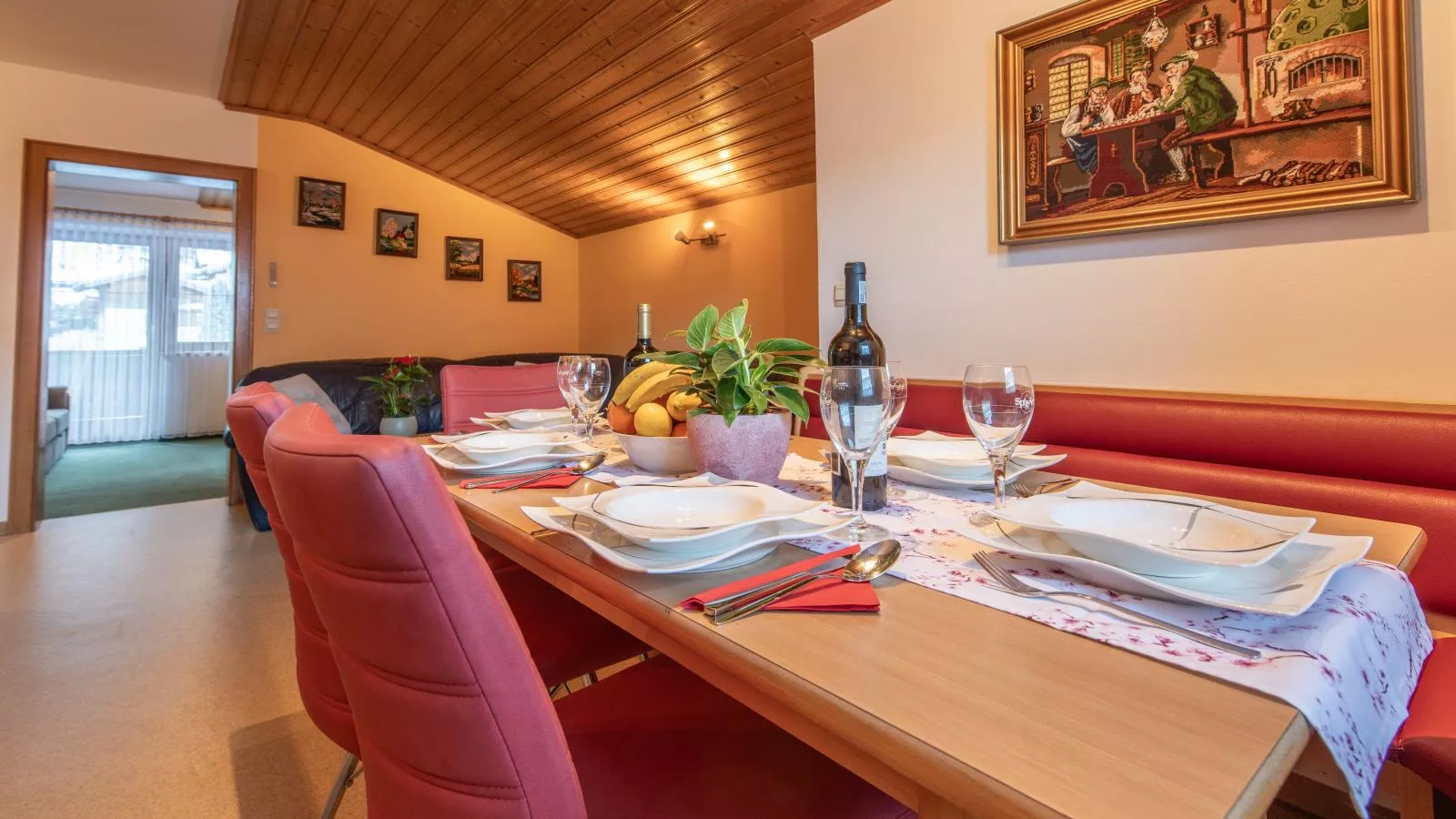 Ingrid III-Dining room