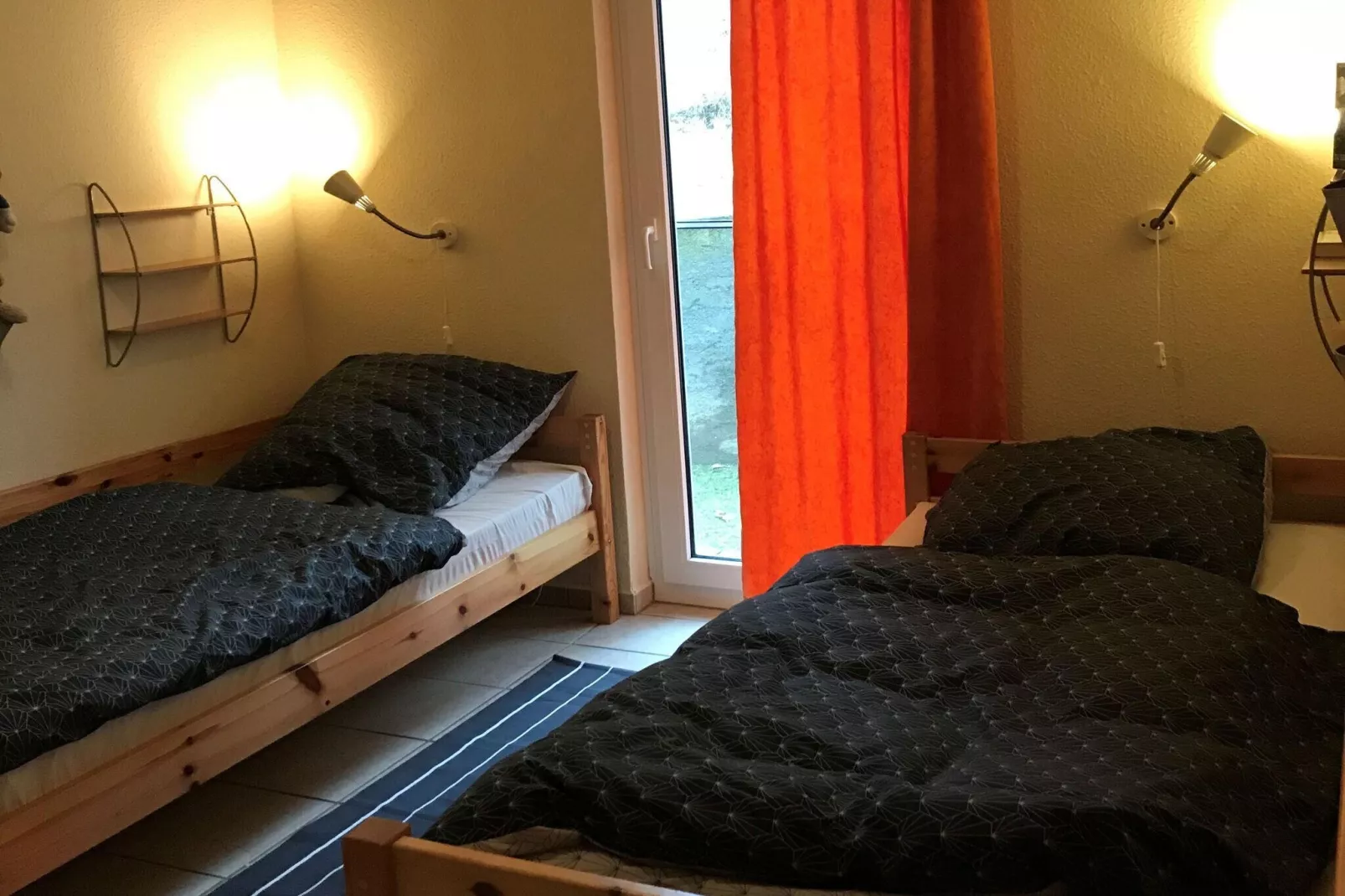 EG Links Haus 4 Nr 9-Schlafzimmer