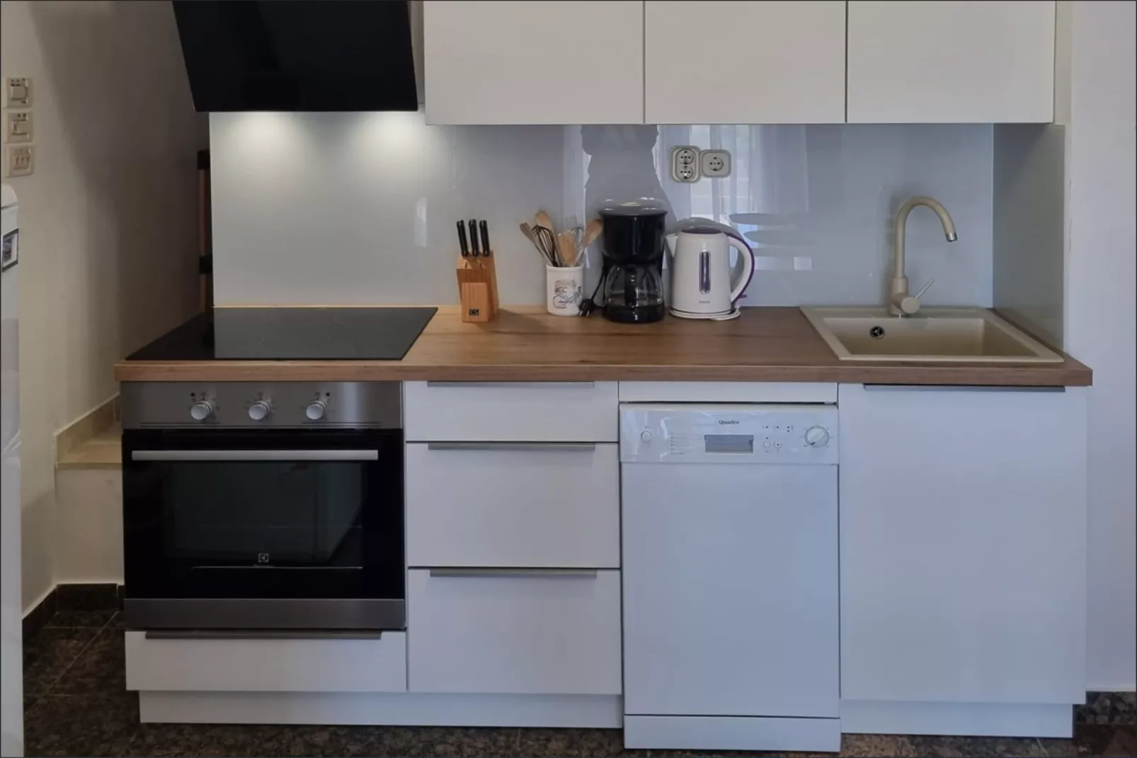 Appartemtent LUG 2 / 55qm AP9-Cuisine