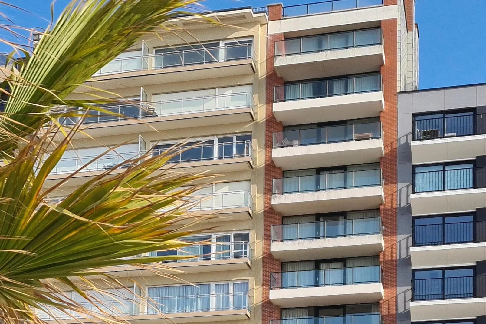 LA SABLIERE 9 - Exterior in summer