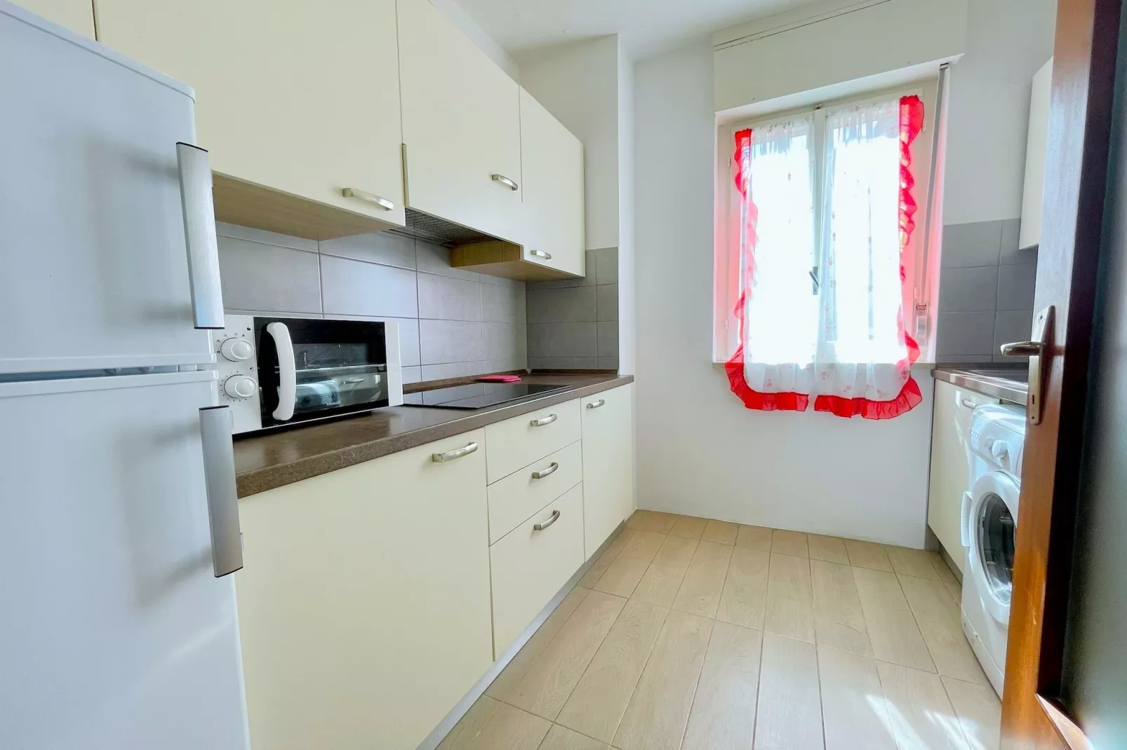 Miramare 1/8-Cuisine