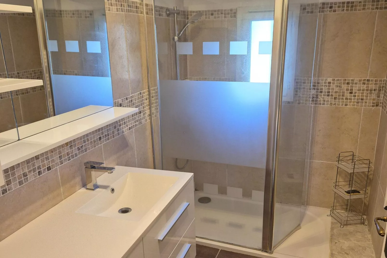 Chapelonne Rougiers-Salle de bain