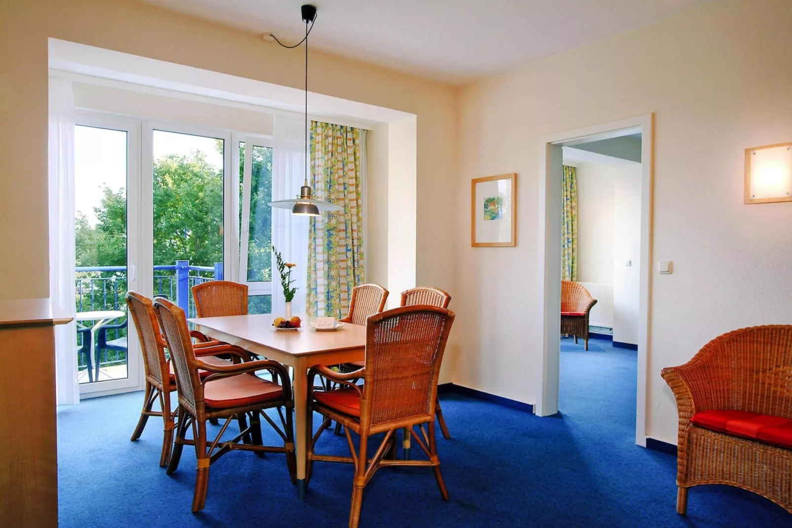 IFA Binz-1 Raum App 25 qm-Dining room