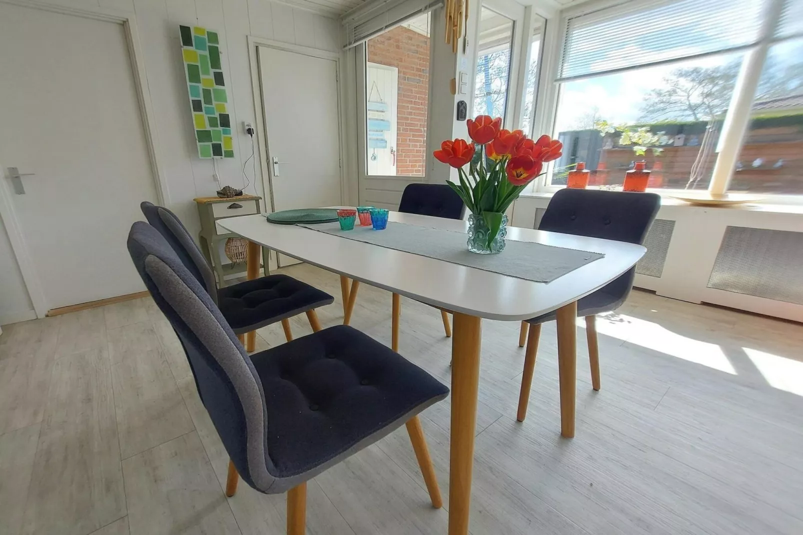 Eureka 073-Salle à manger