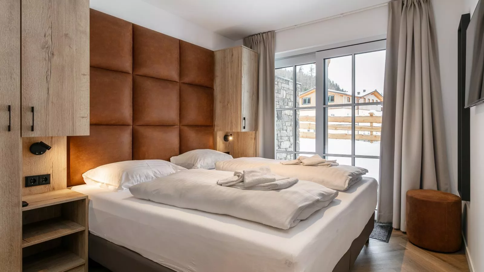 Tauernlodge Amadeiro Im Pongau-Bedroom