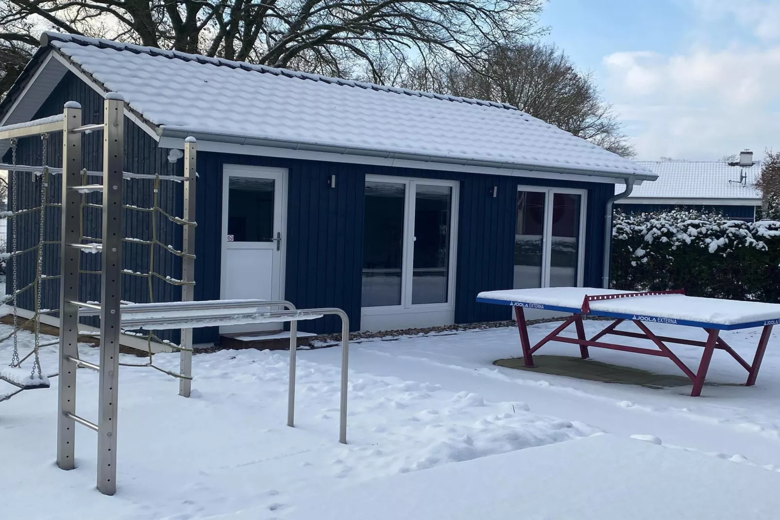 Poolhaus 140 qm-Exterior in winter