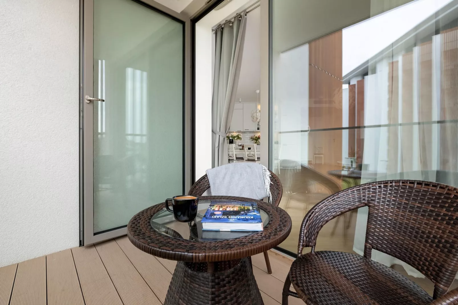 Pinea Mazowiecka 2B-224 Pobierowo-Wohnzimmer