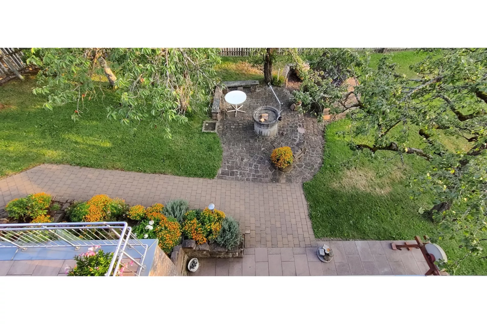 Marianne - Jardins en été