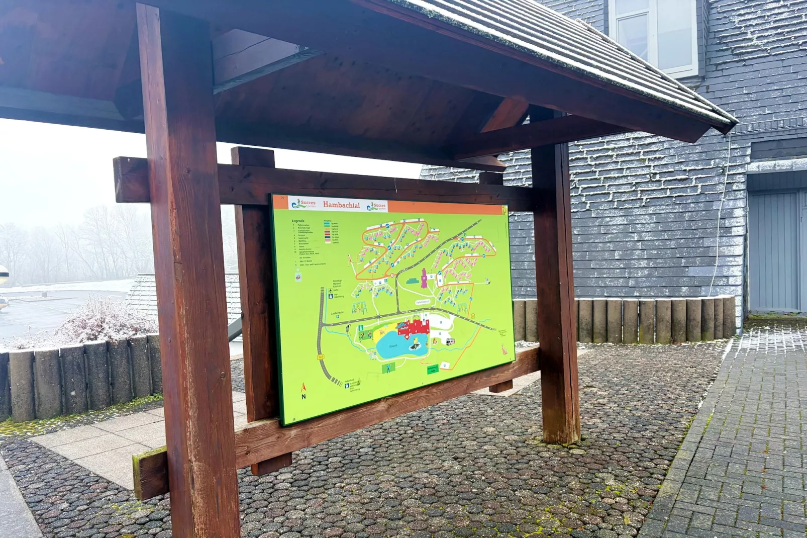 Studio 2P - Basic - Empfangshalle