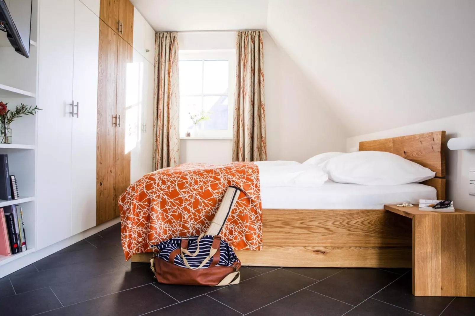 Schilfrohrsänger 26-Bedroom