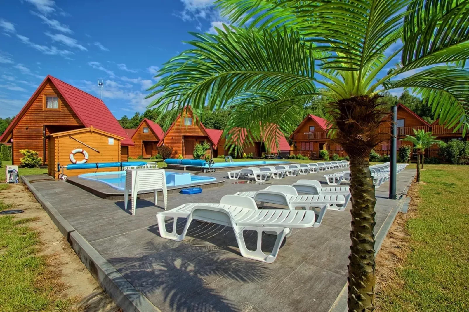 Domki wakacyjne z basenem dla 4 osób Jarosławiec-Swimming pool