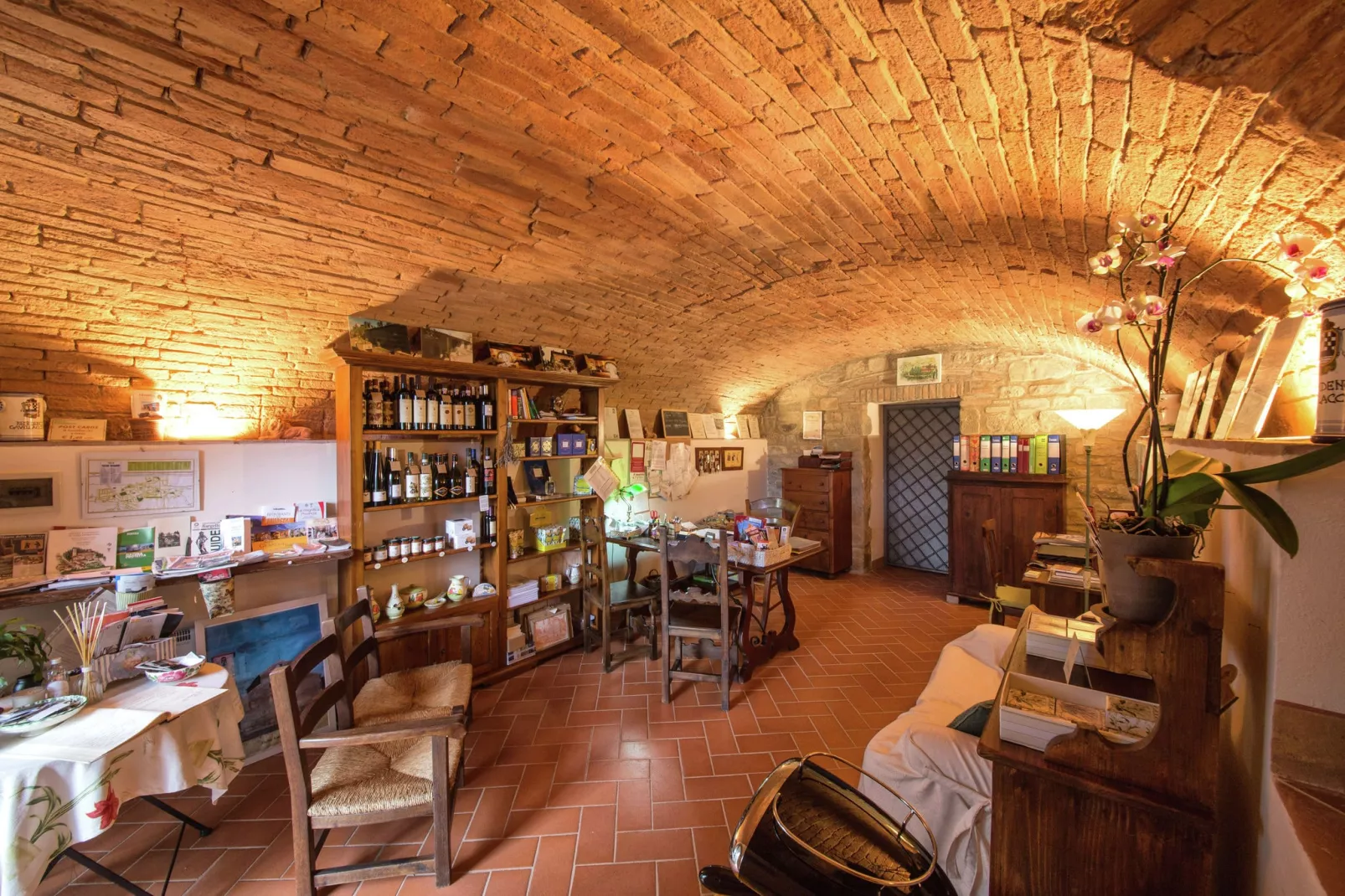 Gaville Cinque-Reception hall