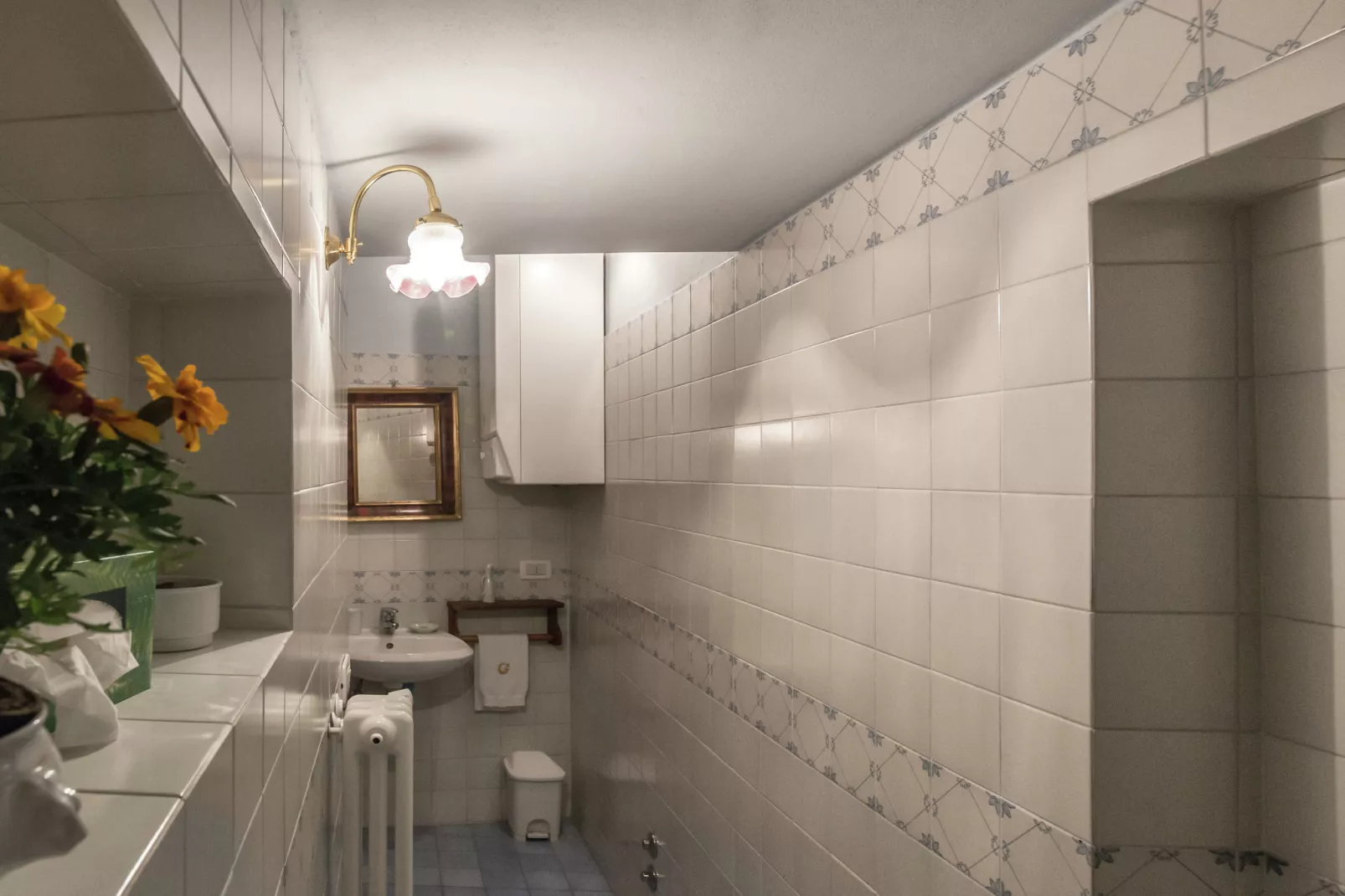 Gaville Cinque-Bathroom