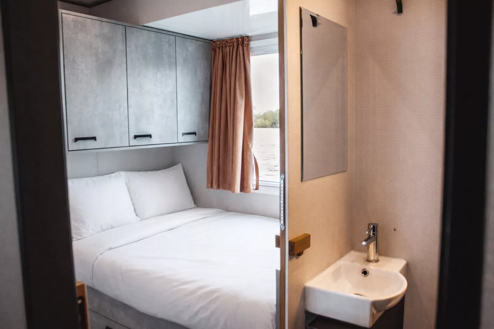 Hausboot Tegel-Schlafzimmer