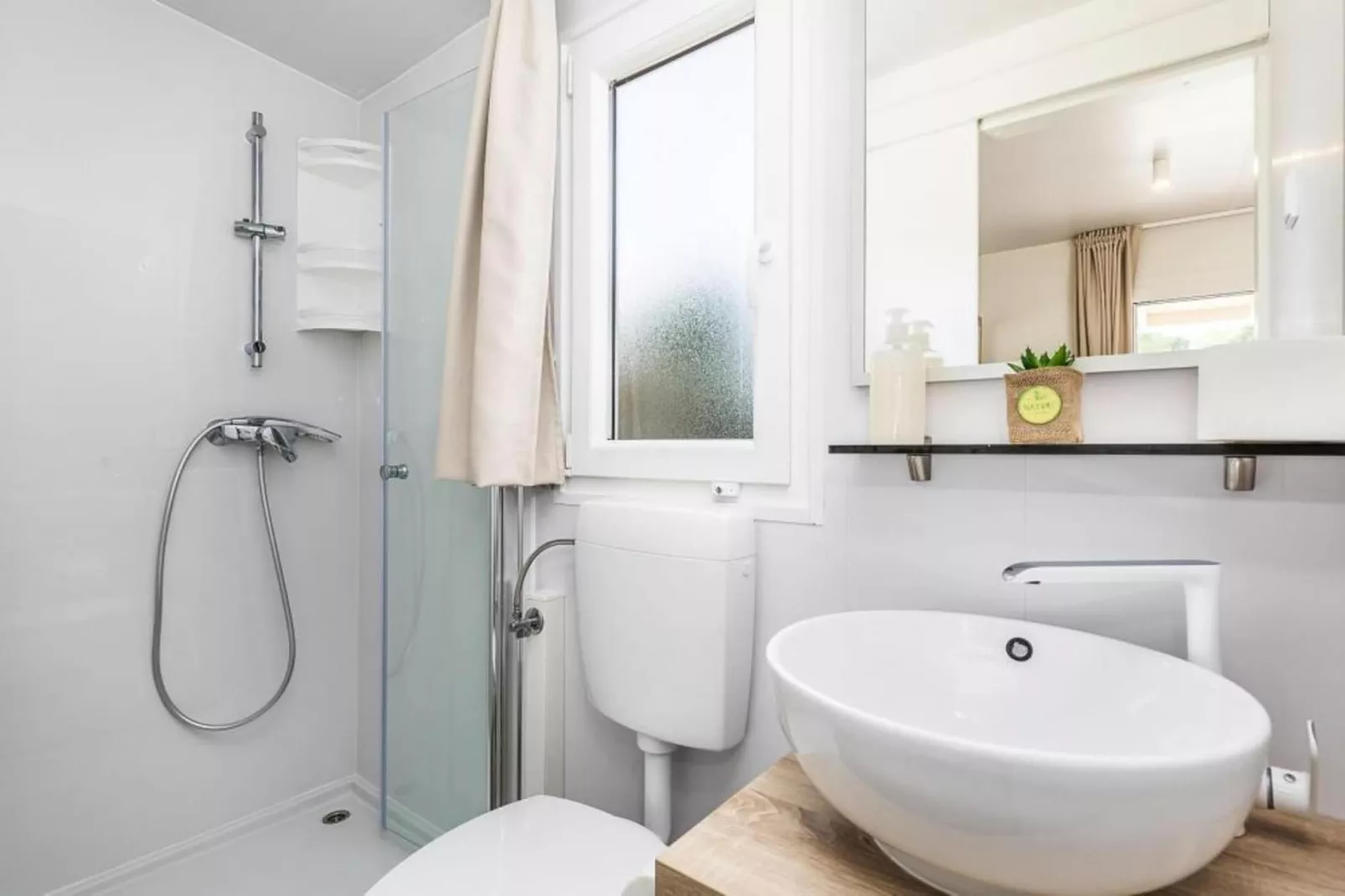 Mobile Homes Strasko Novalja Mediteran Superior mit Pool ca 34 qm für 6 Pers - Salle de bain