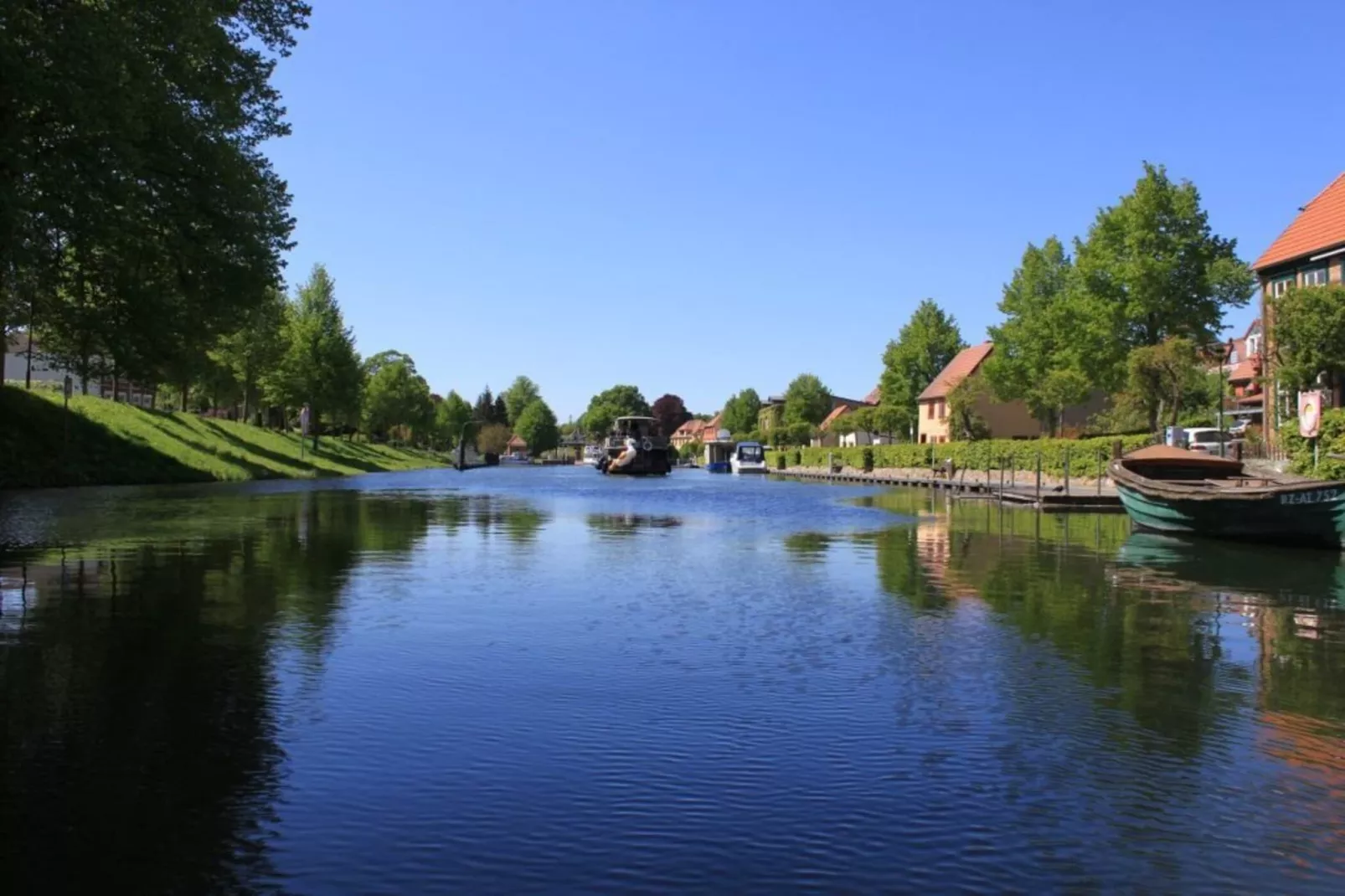 Ferienhaus 35 qm-Areas within 1km in summer