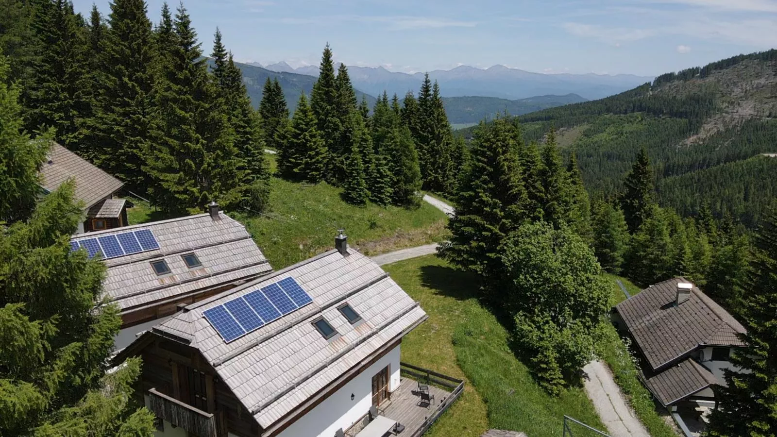 Chalet Cornelia-Außenbereich Sommer