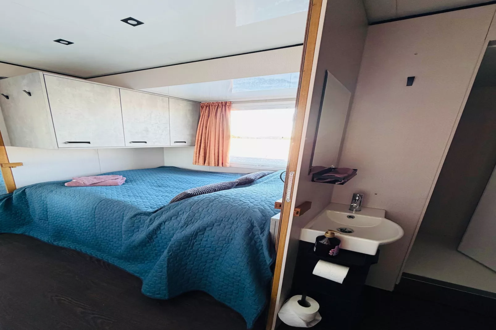 Hausboot Tegel-Schlafzimmer