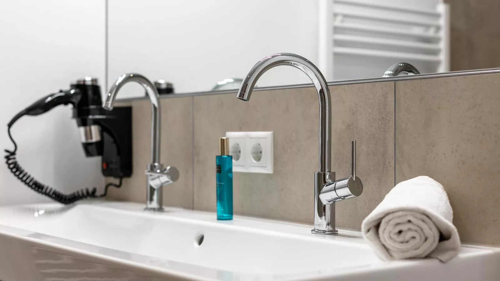 Tauernlodge Amadeiro Im Pongau-Bathroom