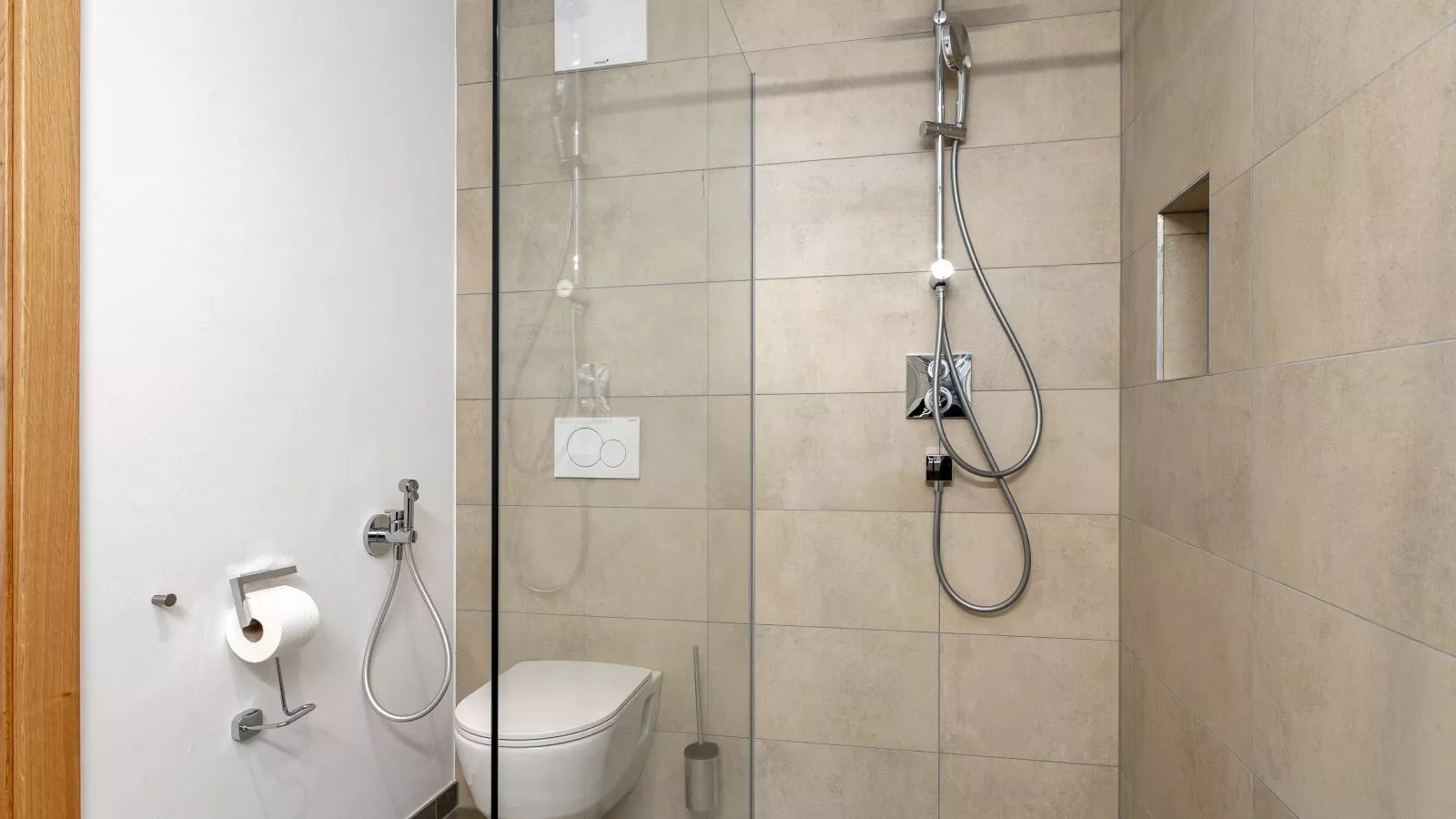 Tauernlodge Amadeiro Im Pongau-Bathroom