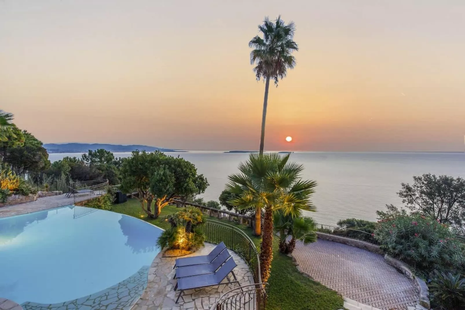 Magnifique villa avec vue sur mer et belle piscine-Vue d'été