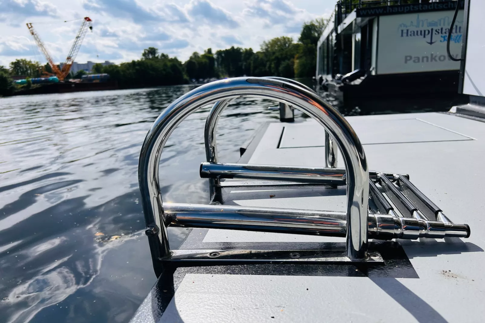 Hausboot Tegel-Aussicht Sommer