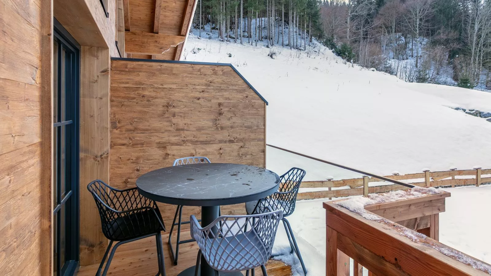 Tauernlodge Eben D3-Terrasse / balcon