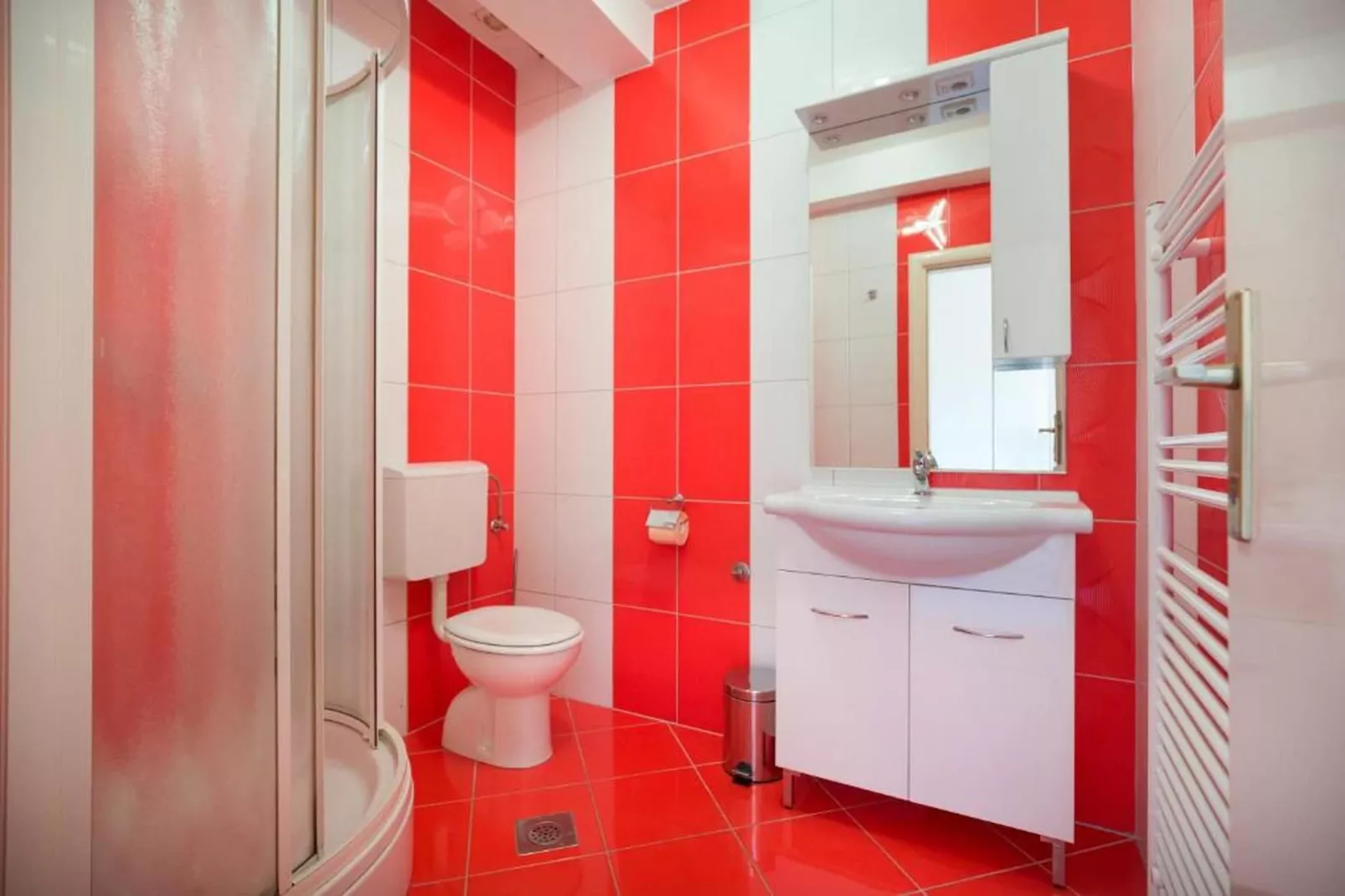 One-Bedroom Apartment - 1-Bathroom