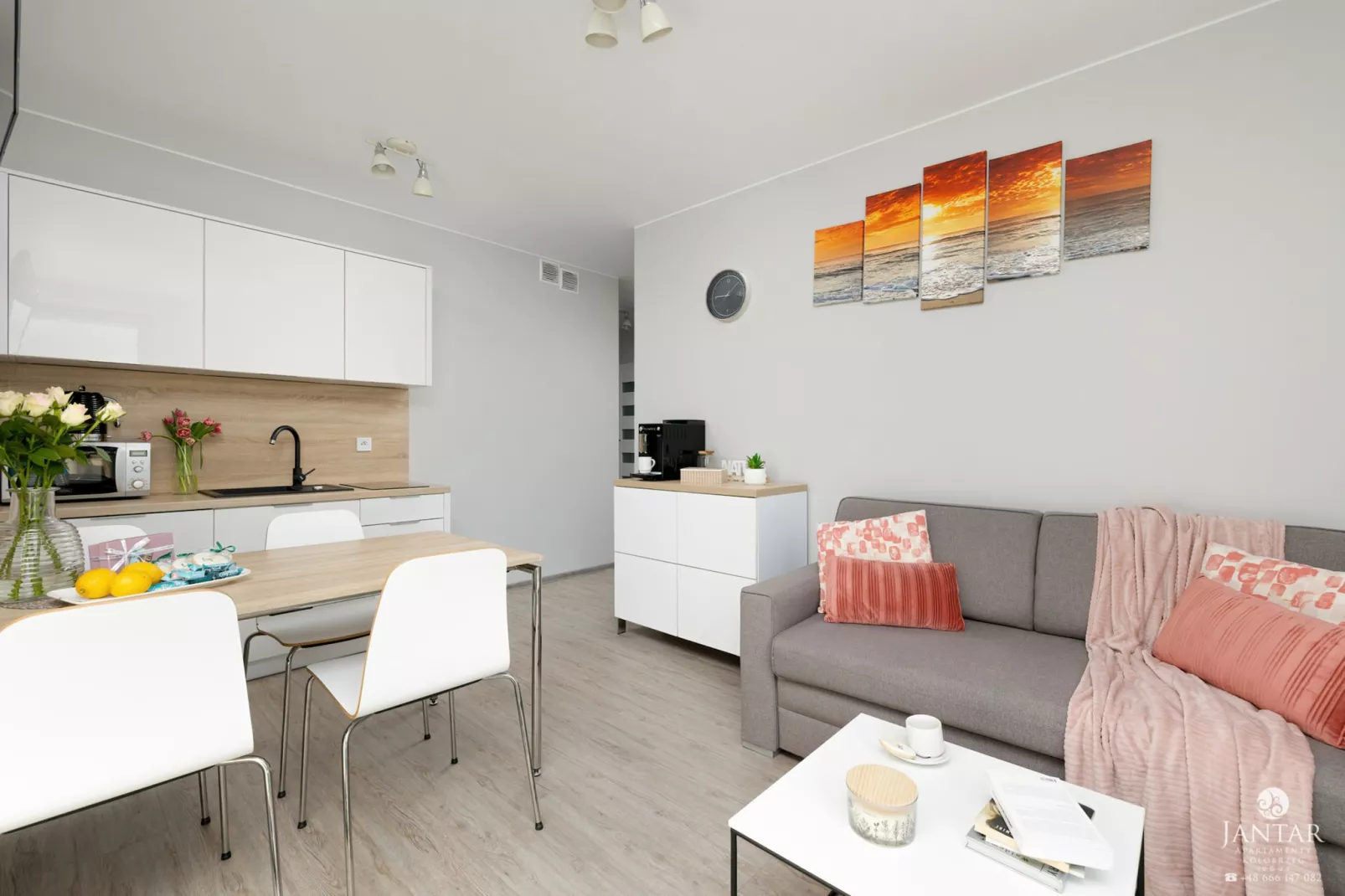 Apartament Grunwaldzka 12b/22 Pobierowo-Living room