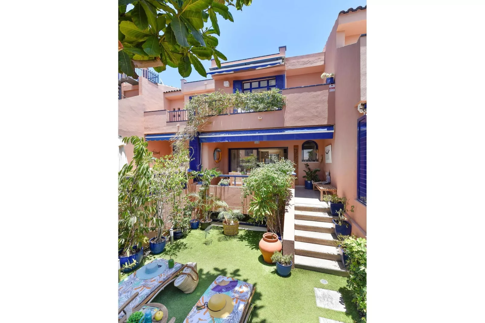 MELONERAS BAHIA 153										-Exterior in summer